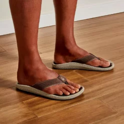 Olukai Ulele Men's Beach Sandals Dark Wood 9 Olukai Ulele Men's Beach Sandals Dark Wood