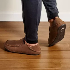 Olukai Kipuka Hulu Men's Leather Slippers Toffee Footwear