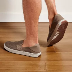 Footwear Olukai Lae'ahi Men's Slip-On Sneakers Clay