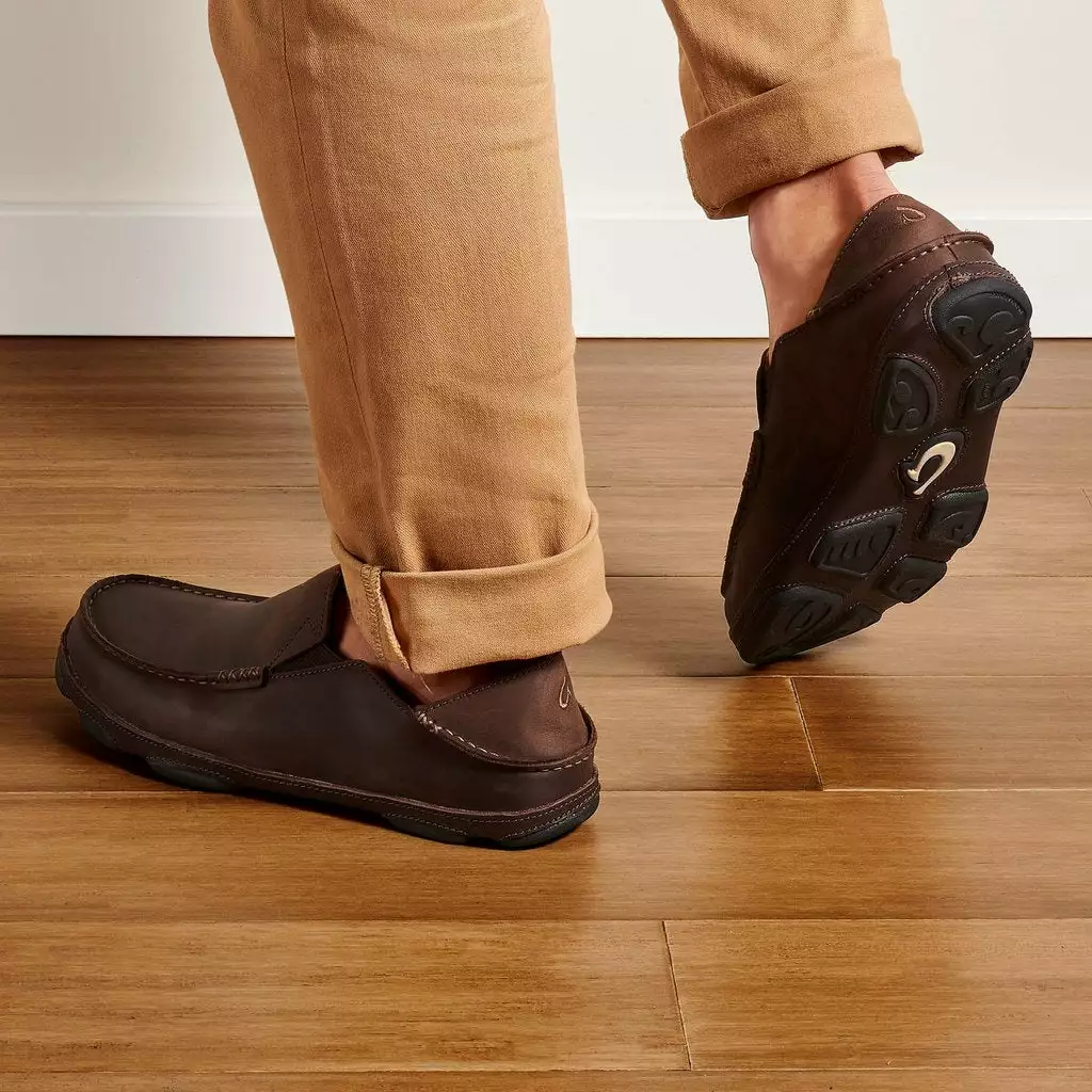 Olukai Moloa Men's Leather Slip-On Shoes Dark Wood / Dark Java 6 Olukai Moloa Men's Leather Slip-On Shoes Dark Wood / Dark Java