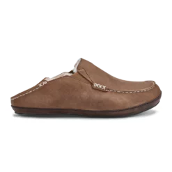 Footwear Olukai Moloa Men's Leather Slippers Toffee / Dark Wood